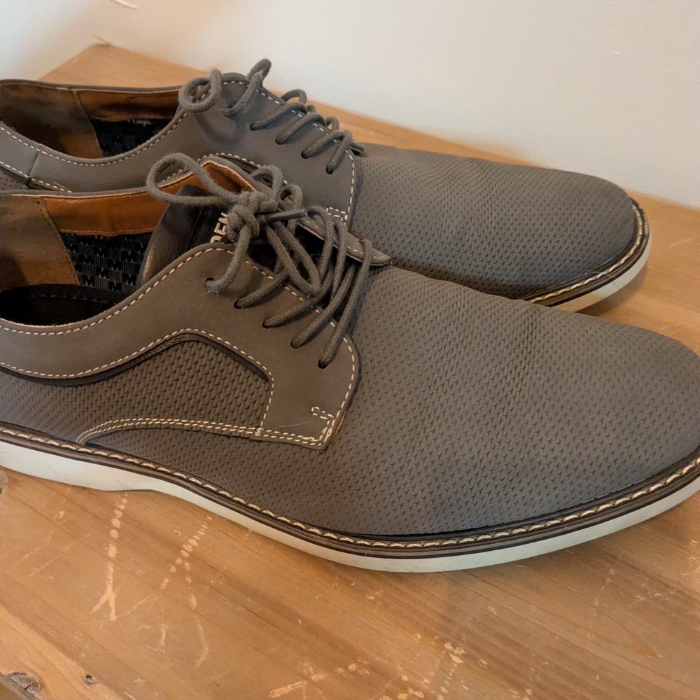 Steve Madden Charcoal Oxfords